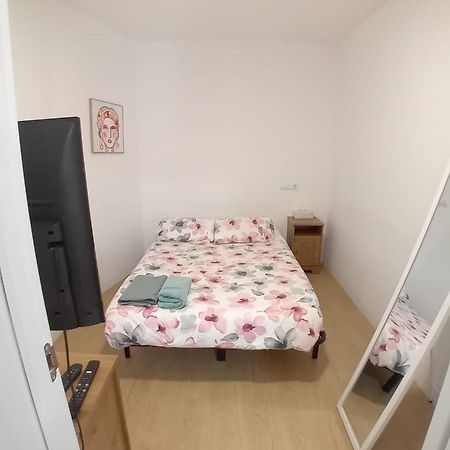 Alquilo Mini Departamento Leilighet Sant Boi de Llobregat Eksteriør bilde