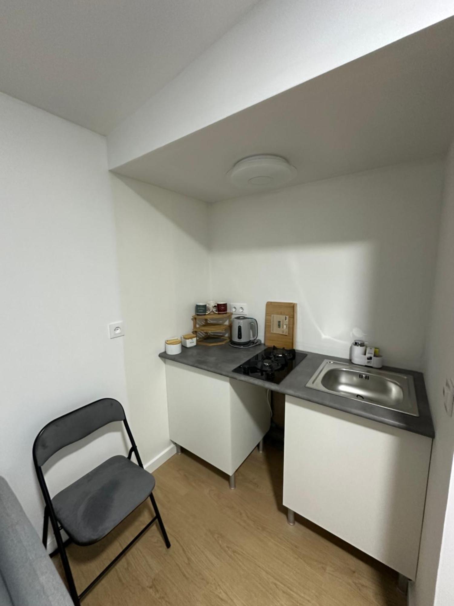 Alquilo Mini Departamento Leilighet Sant Boi de Llobregat Eksteriør bilde
